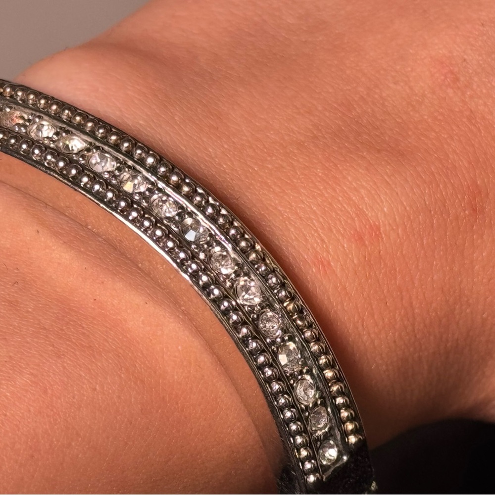 Elegant Silver Bracelet with Crystal Accents